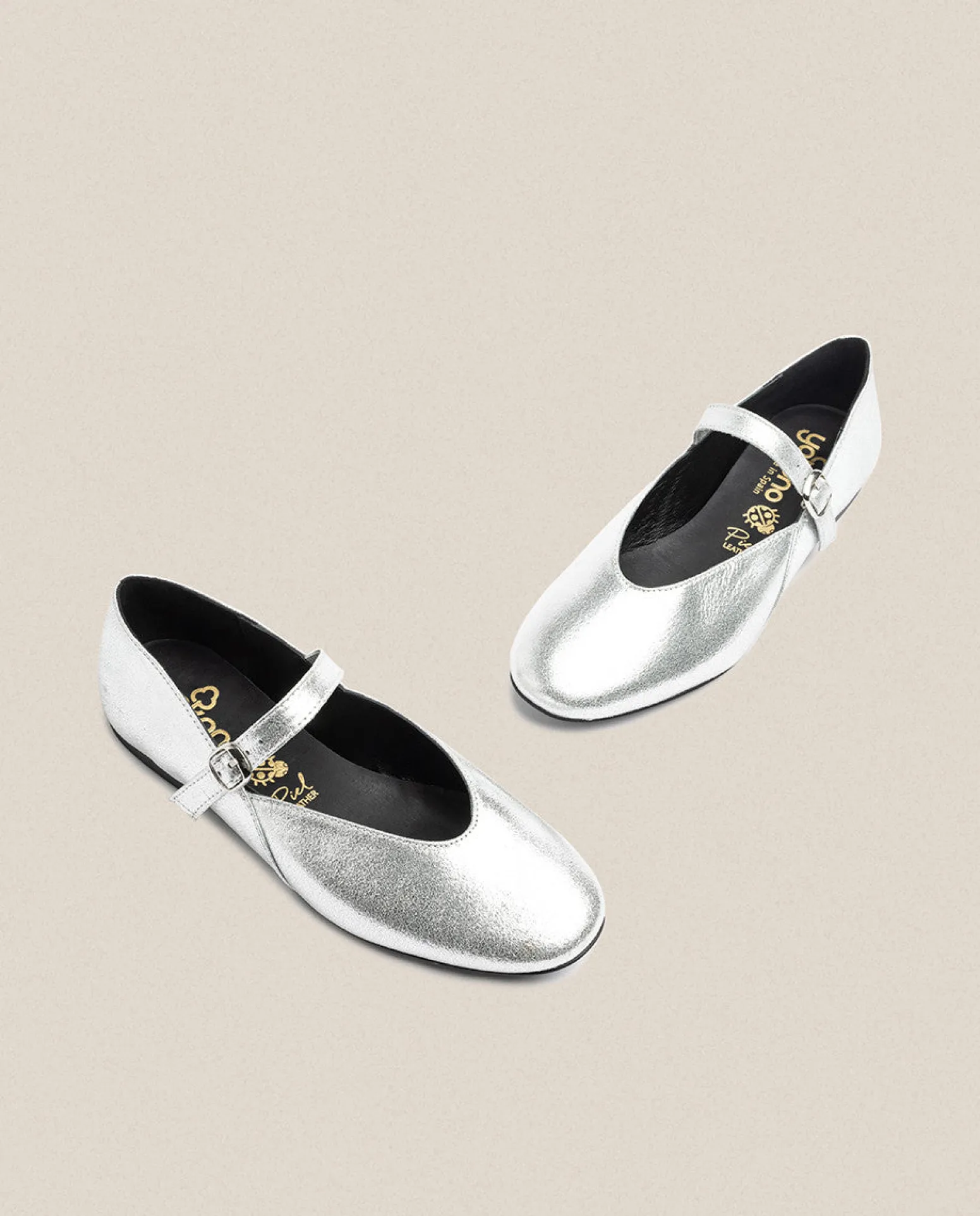 Chaussure Plate ARI-001 Argenté
