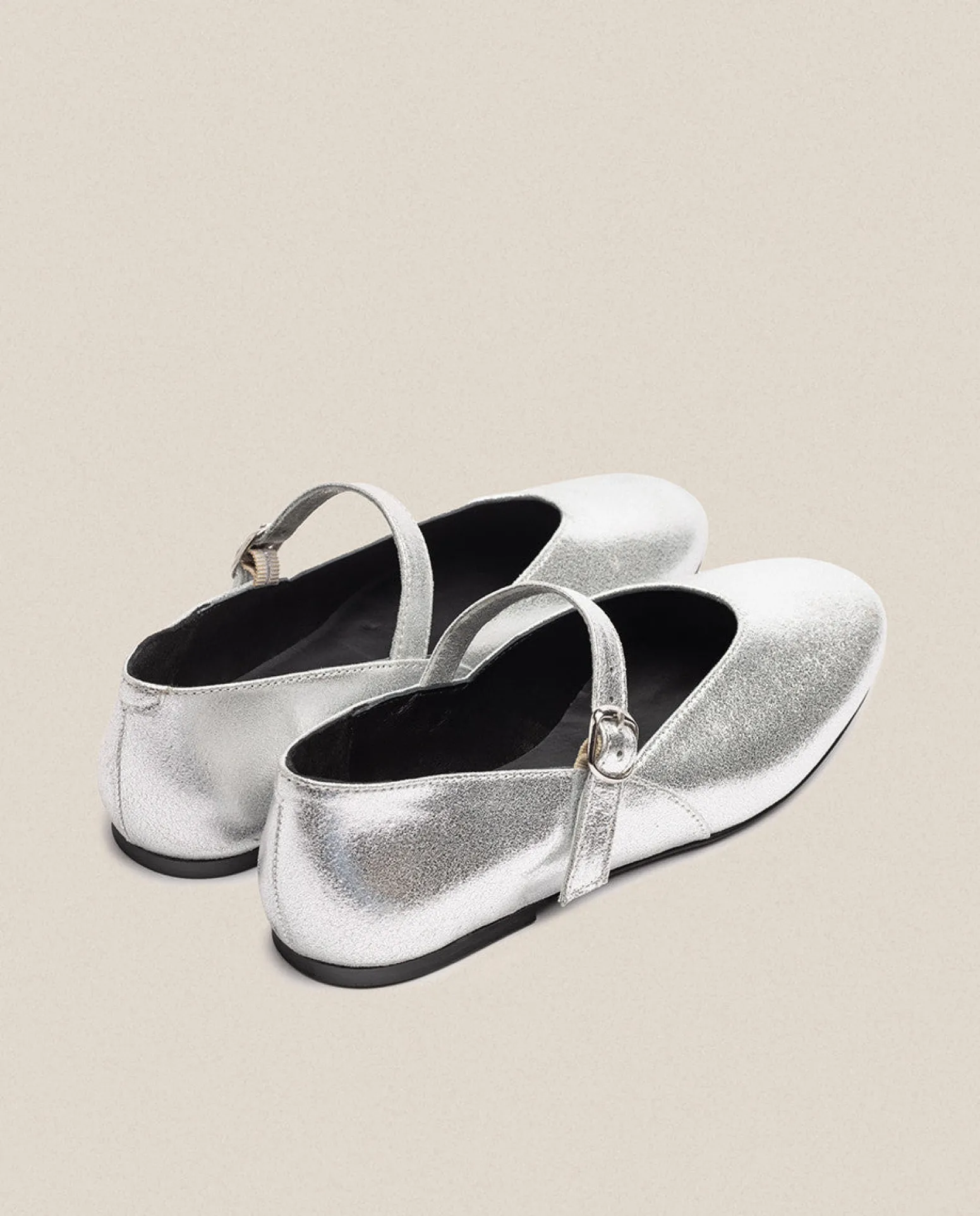 Chaussure Plate ARI-001 Argenté
