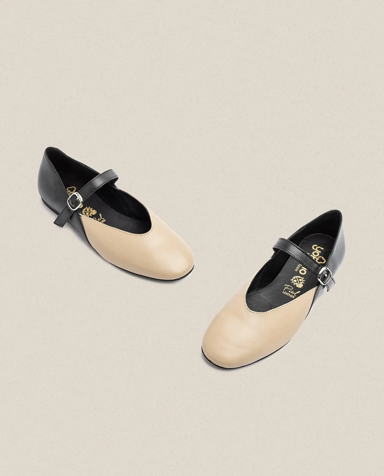 Chaussure Plate ARI-001 Beige
