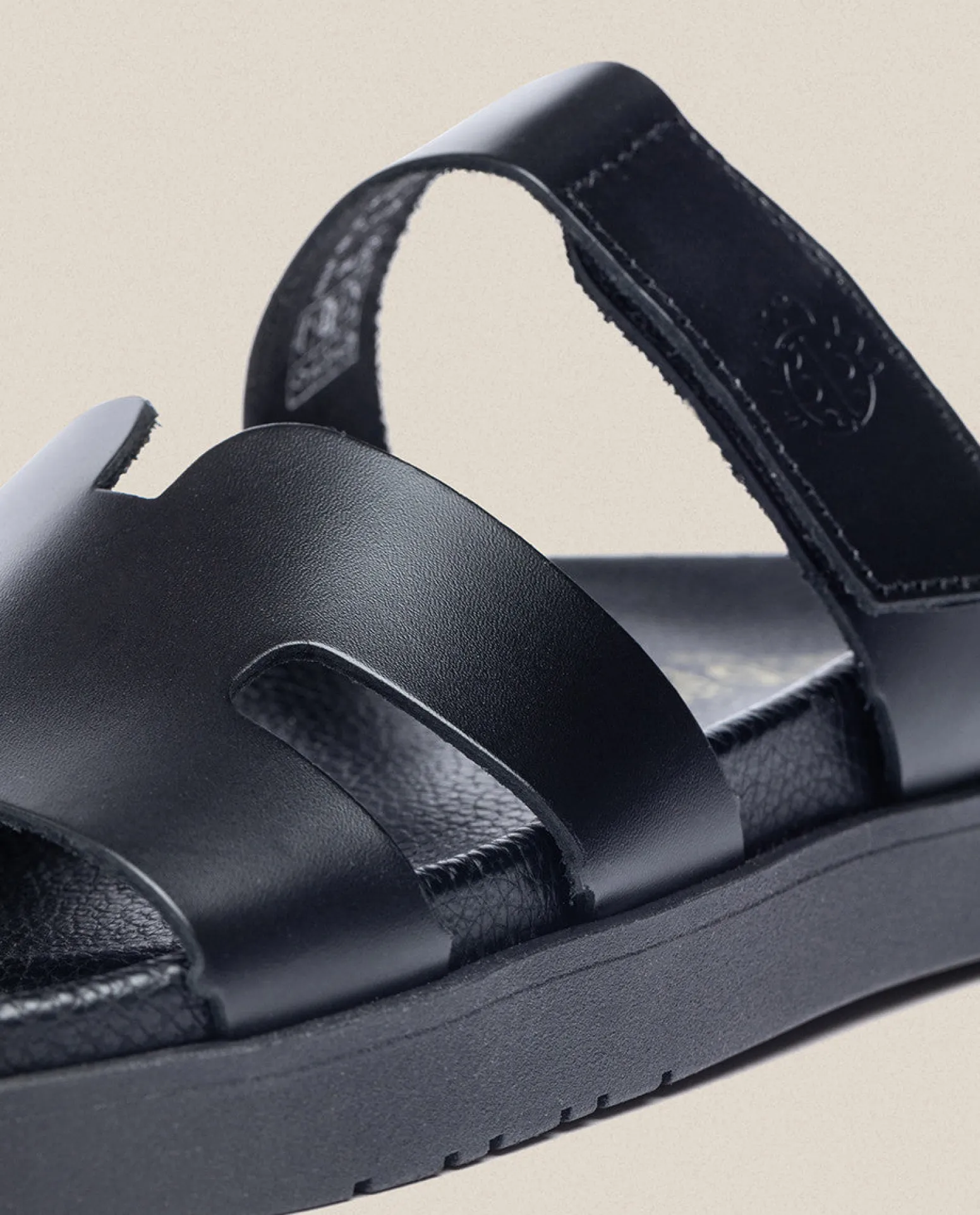Sandale Plate MORENA-125 Noir